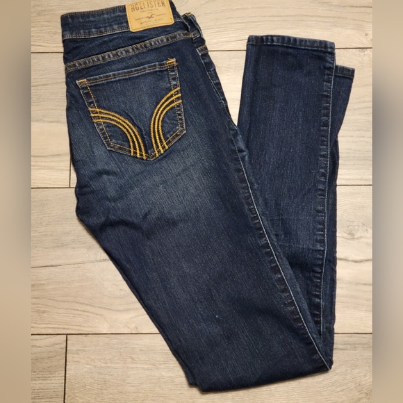 Hollister, Medium Wash, Super Skinny Jeans - Picture 2 of 3